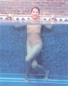 Postnatal (Standing) Aqua Stretches