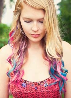 Craft-store Chalk: Answer to Temporary & Affordable  Hair Colour