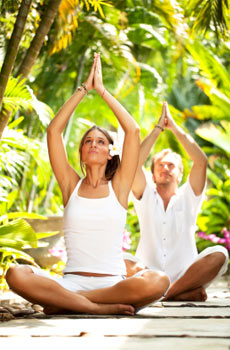 Top 10  Yoga Retreats For a Healthy Holiday
