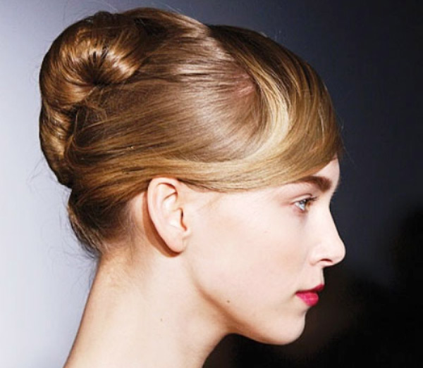 Top 10 Hairstyle Options for Christmas Party