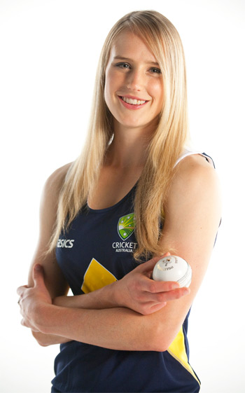Ellyse Perry: Youngest Person to represent Australia in Cricket Reveals her Workout, Diet and Beauty Secrets