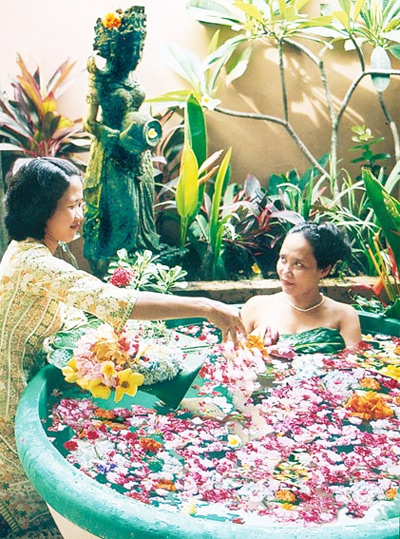 Floral Bath and Massage, Bali Indonesia