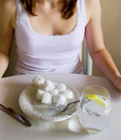 Cotton Balls Diet Scary Diets Models Take To Get Dangerously Thin