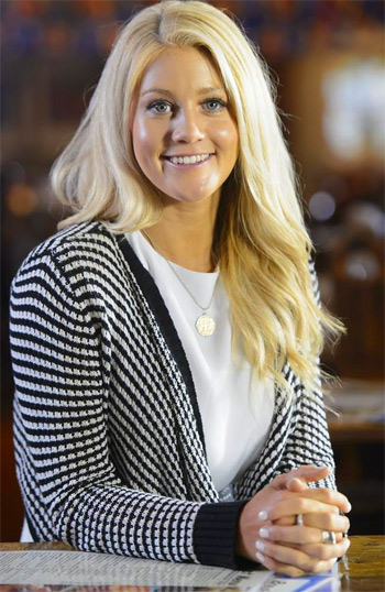 Ali Oetjen: Australia Leading Reality TV Star and Model Reveals her Workout and Beauty Secrets 