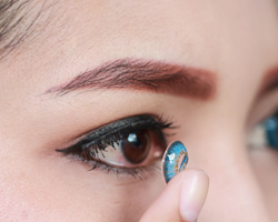 Watch the Use of Colored Contacts this Halloween