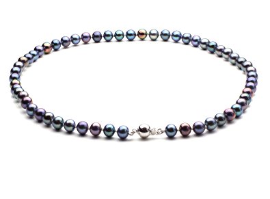 Black Round Freshwater Cultured Pearl Necklace
