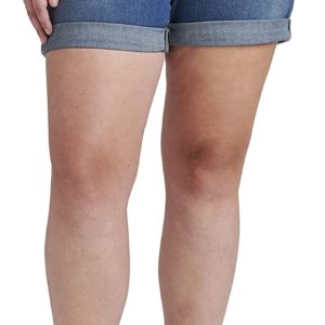 Mid Rise Boyfriend Short