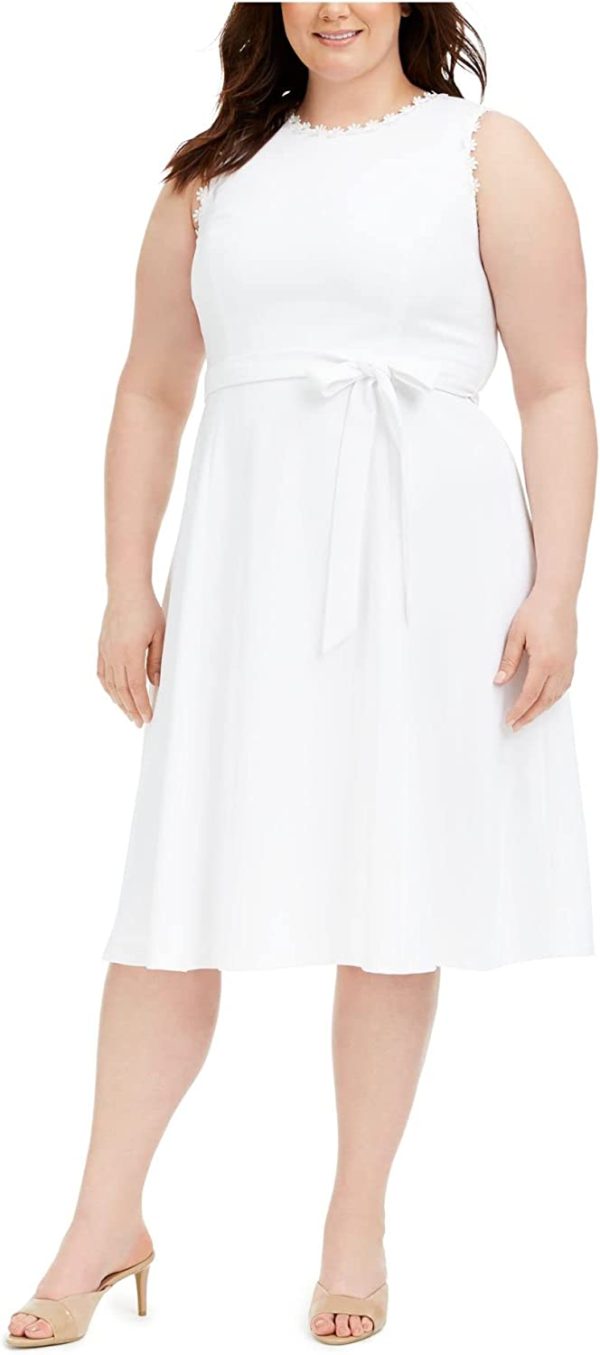 Plus Size Stylish White Trim Sleeveless Midi Dress