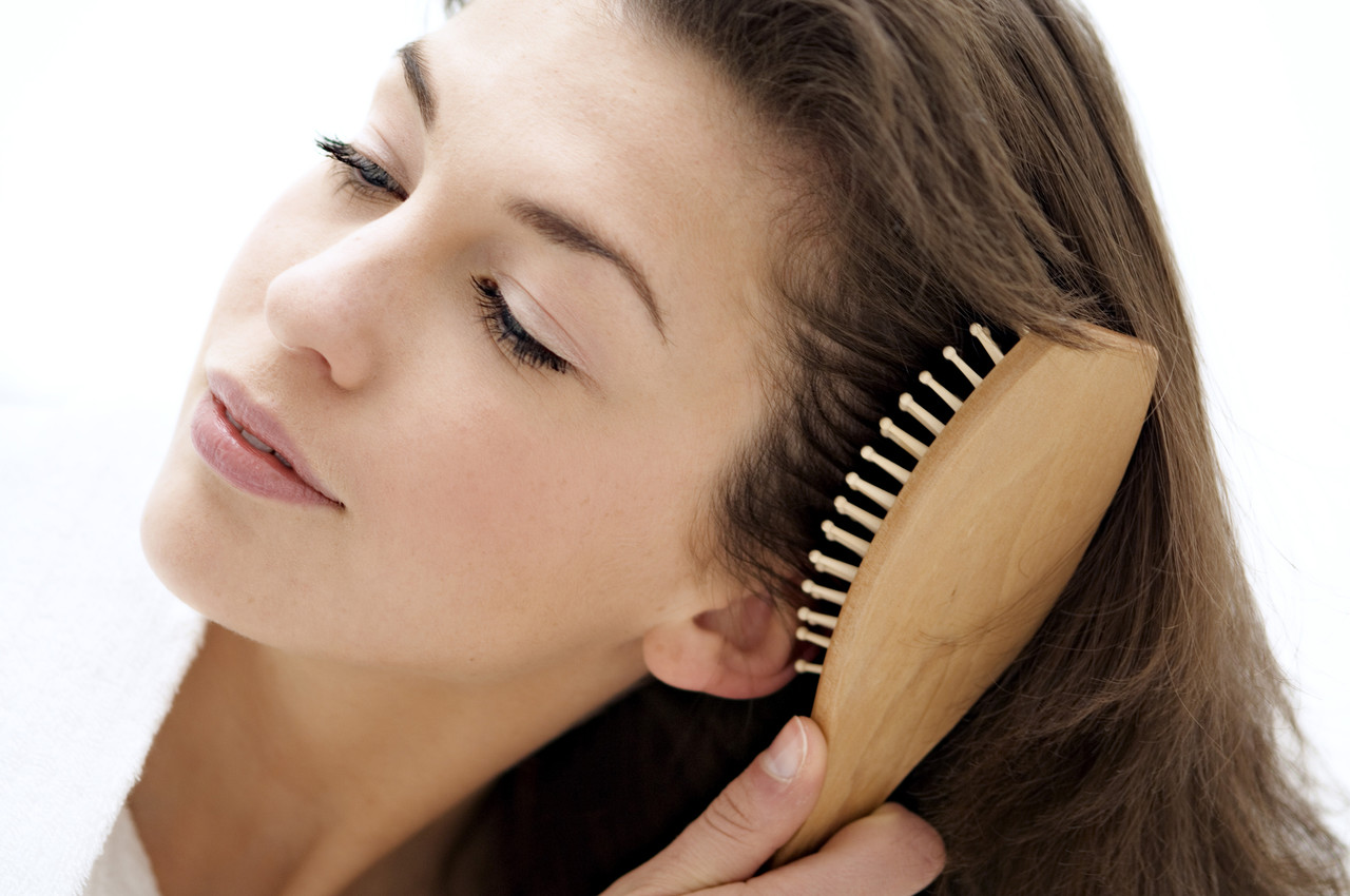 brush hair prevent hair tangle