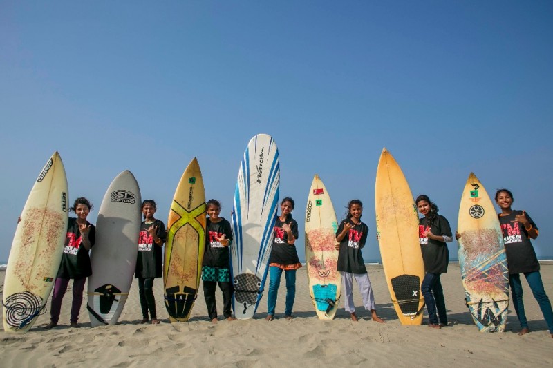 bangladeshi surf girls