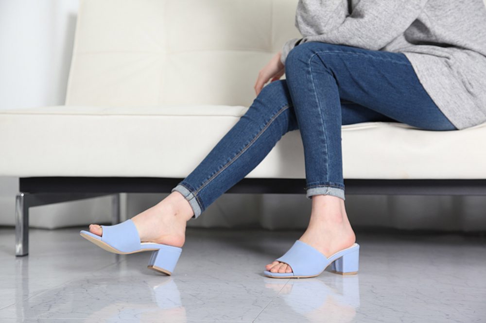 Open-toe Mules 