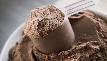 7 Tips for Using Dietary and Whey Protein Safely
