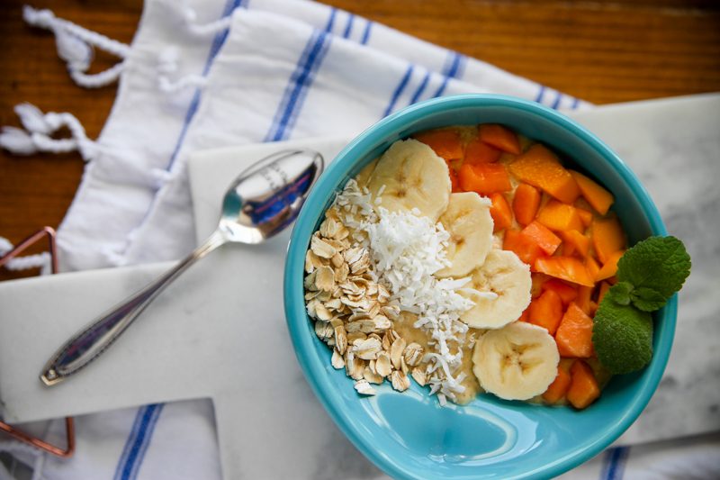 Tropical Oat Smoothie Bowl