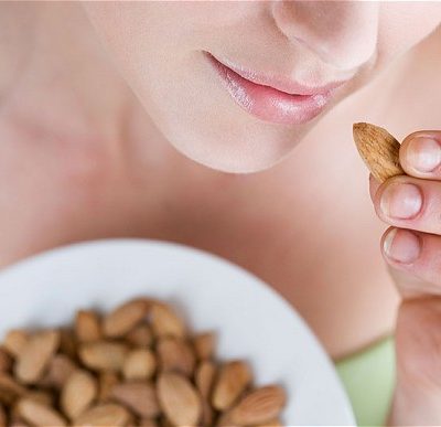 Almonds: a Smart Snack Choice