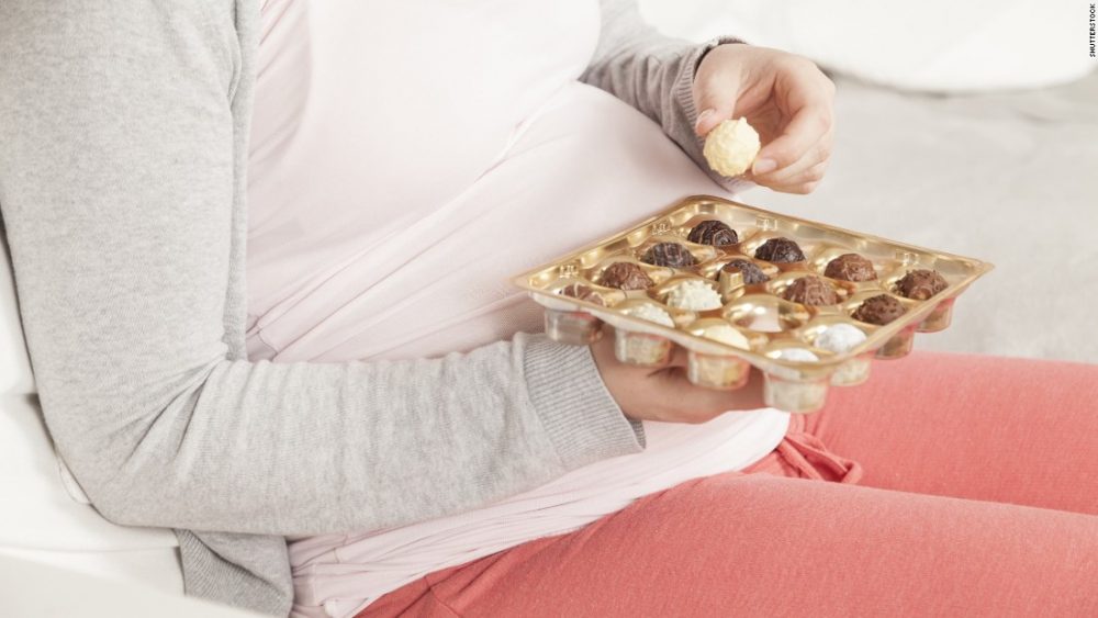 Pregnant moms and their offspring should limit added sugars