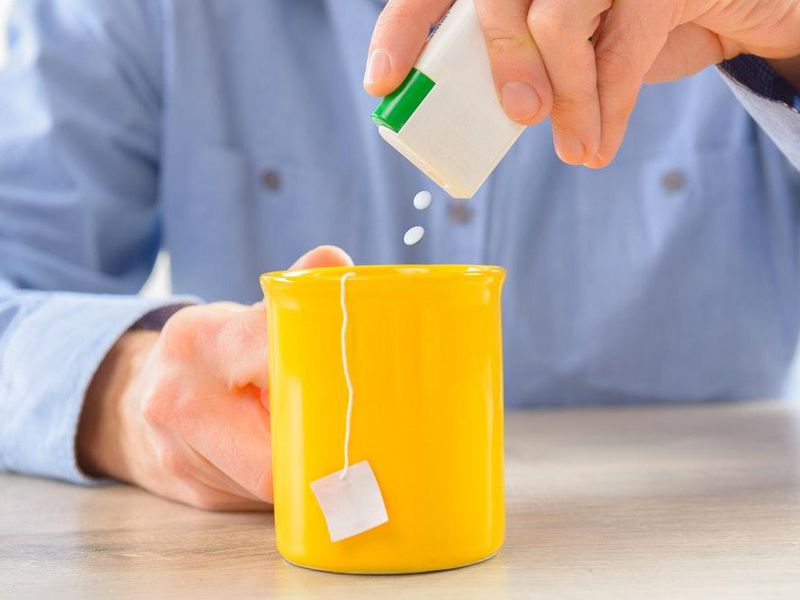 Low-calorie sweetener