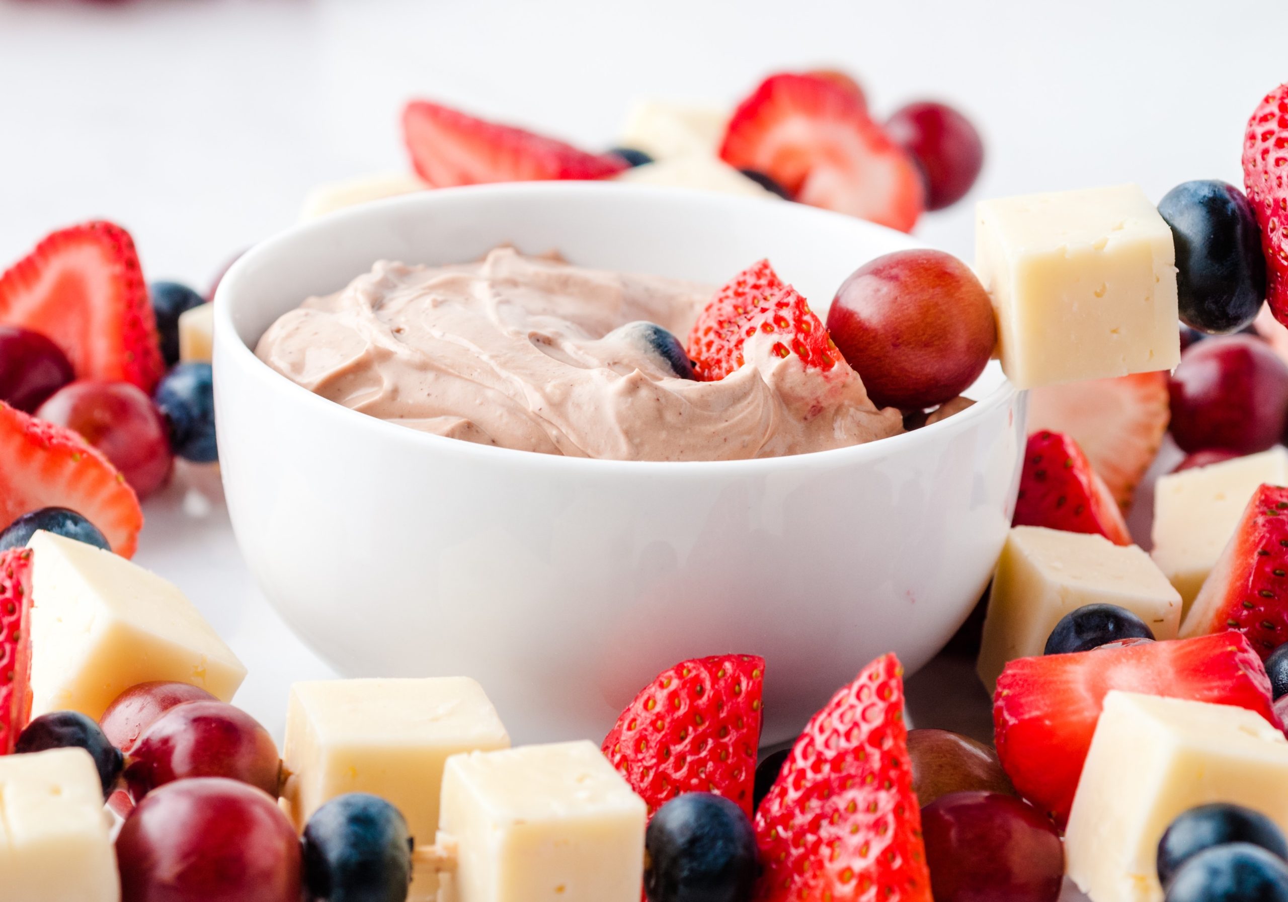 fruit_kabobs_with_cocoa_dip