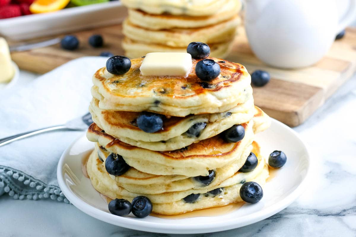 Рецепт блинов 3 яйца 3 стакана. Blueberry Pancakes. Fresh Blueberry Pancake Heavy 1970.