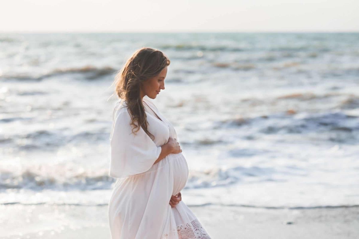 Top Tips for Crafting the Perfect Maternity Photoshoot